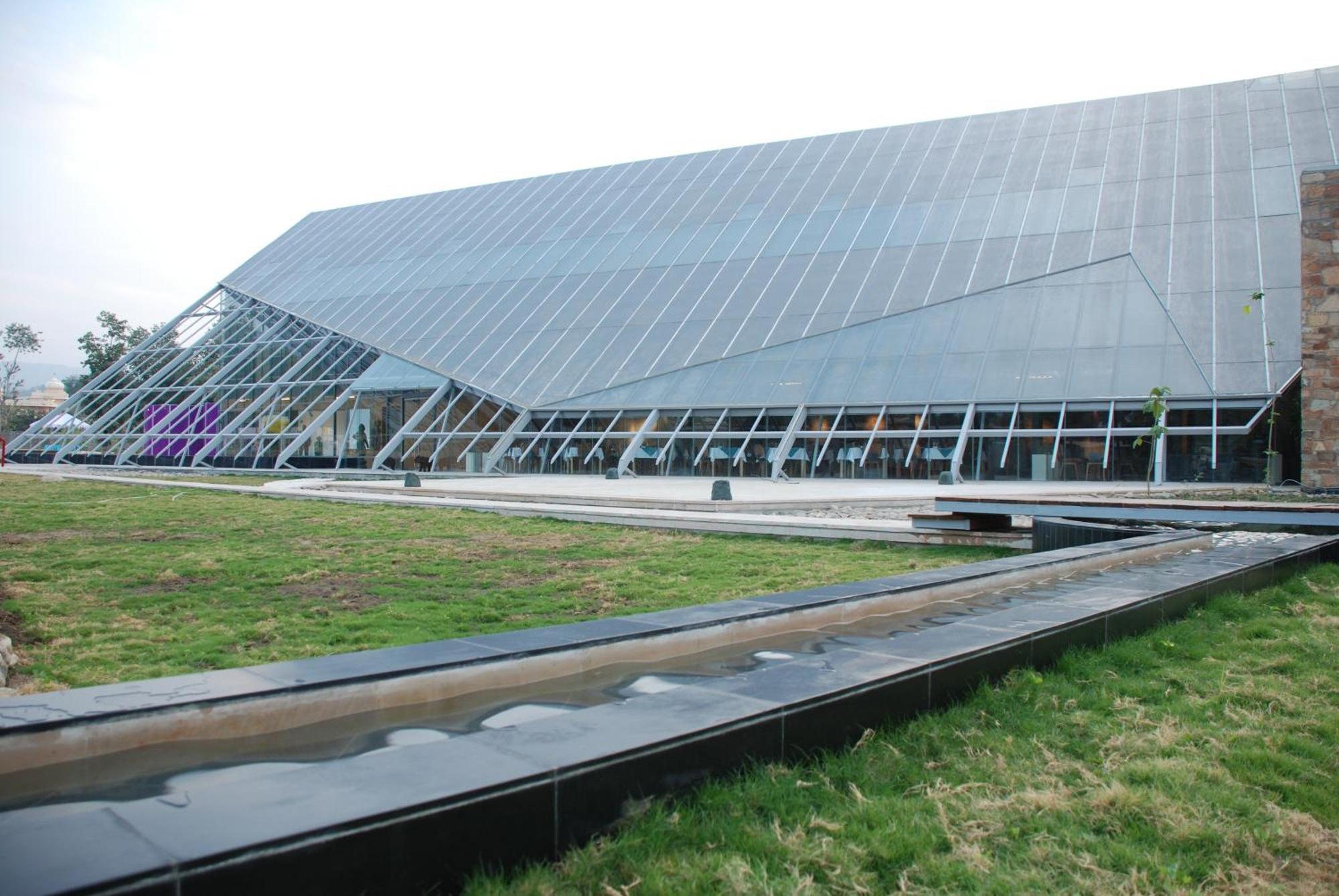 โรงแรมมานา รานัคปูร์ ภายนอก รูปภาพ