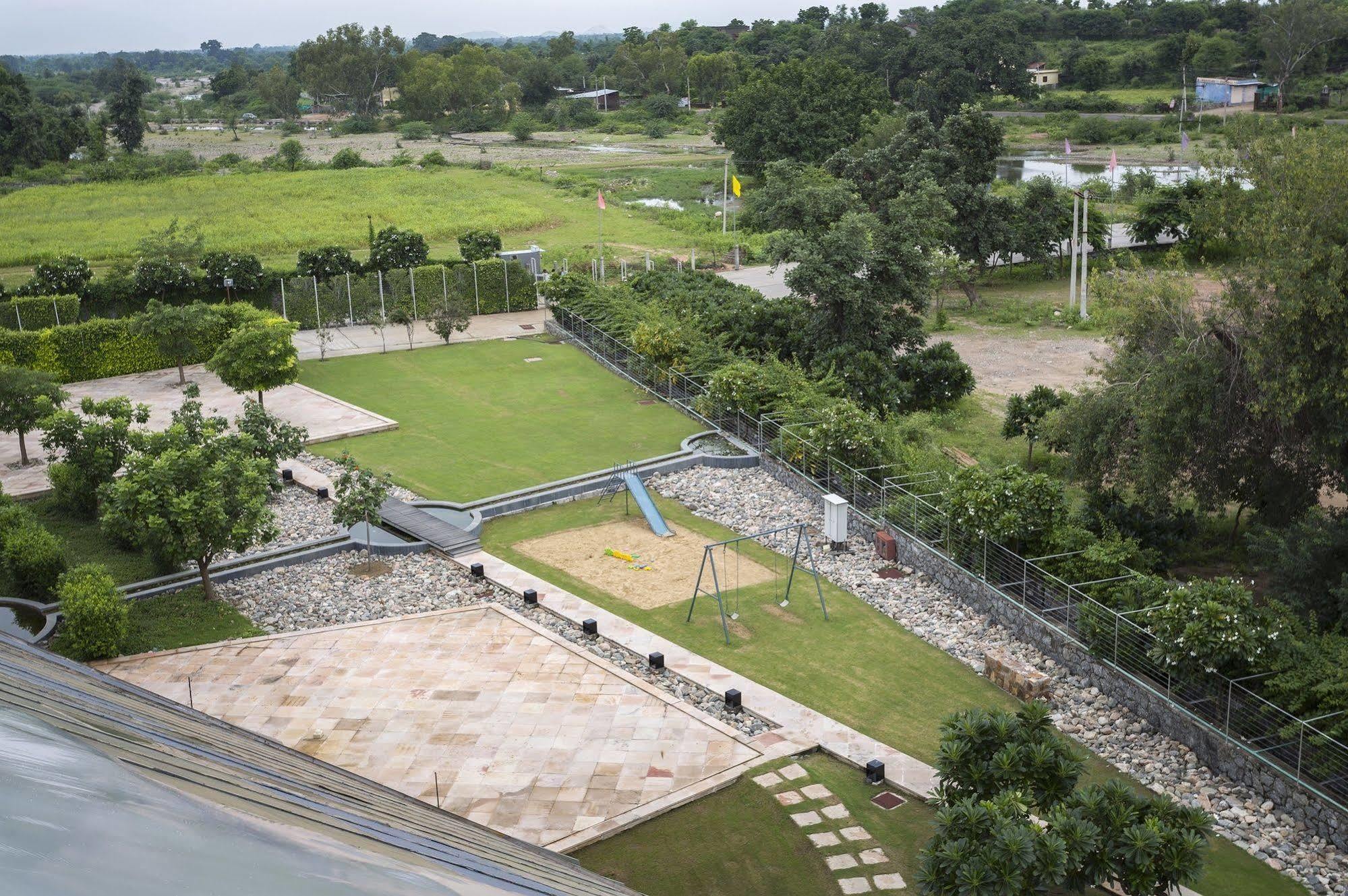 โรงแรมมานา รานัคปูร์ ภายนอก รูปภาพ